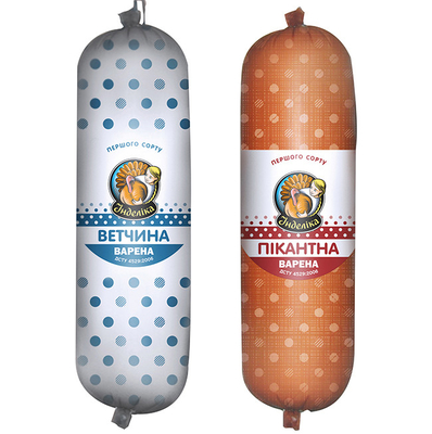 Envase de salchicha de plástico de grado alimenticio envase de salchicha de color artificial logotipo personalizado para salchicha de carne